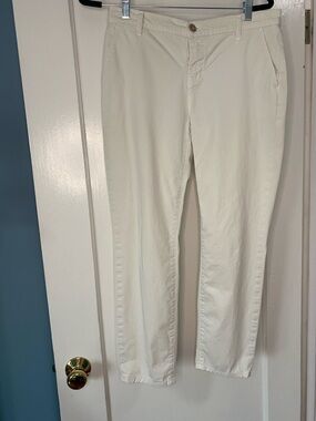 J Brand Cream Jeans Straight Leg with Black Woven Logo Tag